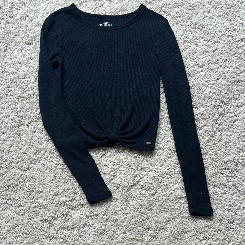 Hollister Black Long Sleeve Knot Front Crop Top